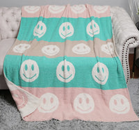 Dupe Smiley Blanket (Multicolor Light)