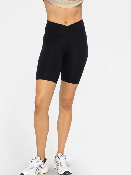 Black Biker Shorts (Black)