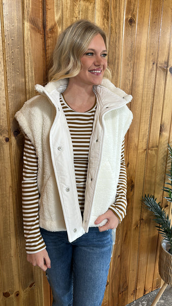 Cozy Mock Neck Sherpa Vest Jacket