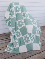 Emerlie Love Dupe Blanket (Sage)