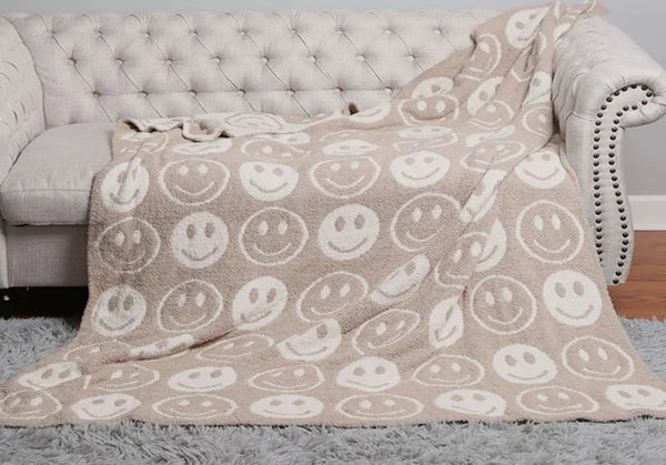 Dupe Taupe Smiley Blanket